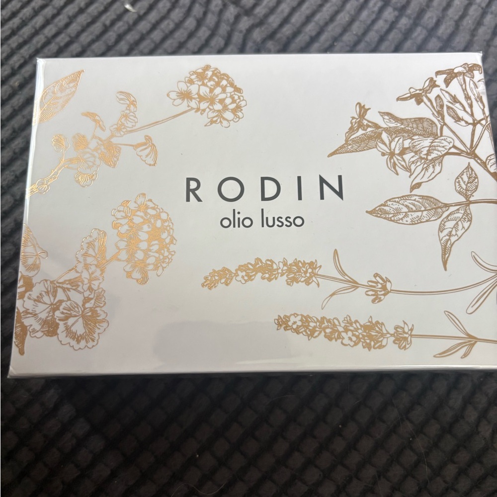 Rodin Olio Lusso Lipstick (3) & Lip/ Cheek Oil Set Sealed